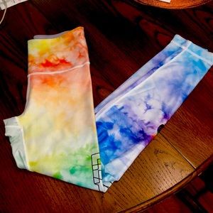 Like new - Peloton Lead With Love Tye-Dye leggings size small